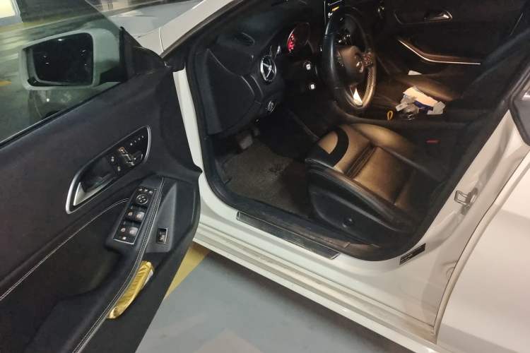 Used Mercedes-Benz CLA 2016 Facelifted CLA 200 Stylish Edition
