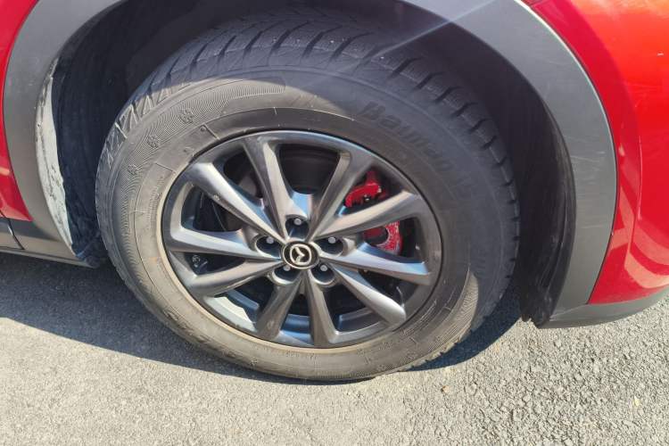 Used Mazda CX-4 2021 2.0L Automatic Two-Wheel Drive Blue Sky Dynamic Edition Right Front Wheel Hub