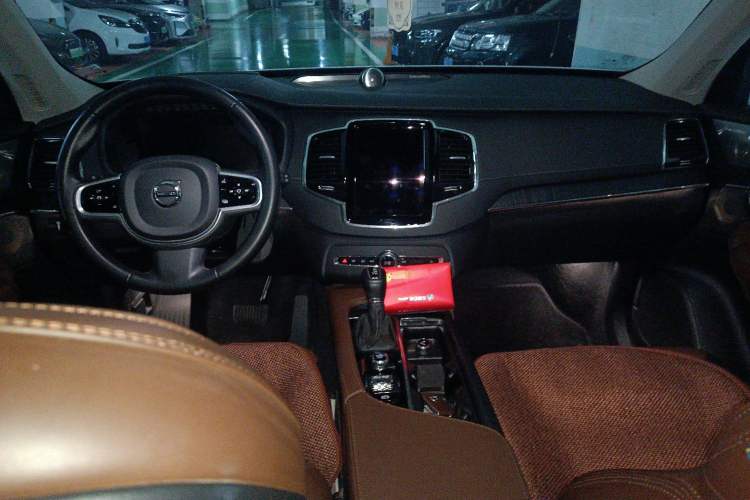 Used Volvo XC90 2020 T6 Zhiya Luxury 7-Seater
