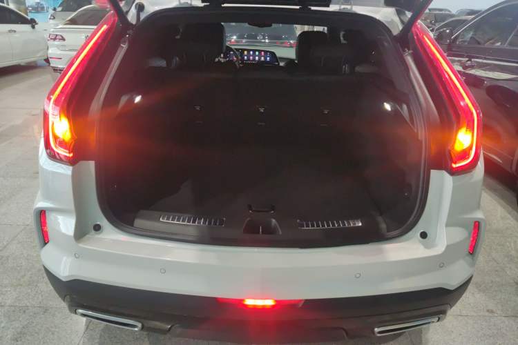 Used Cadillac XT4 2024 28T Two-Wheel-Drive Luxury Version