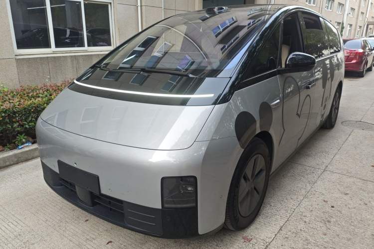 Used Li Auto MEGA 2025 Home Family Special Edition