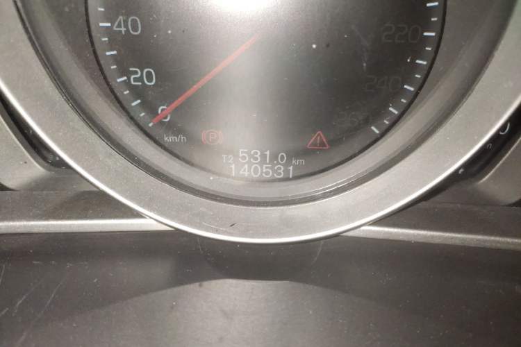 Used Volvo V40 2017 T3 Zhiyi Edition