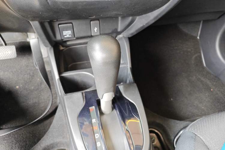 Used Honda Fit 2018 1.5L CVT Comfort Version Gear Lever