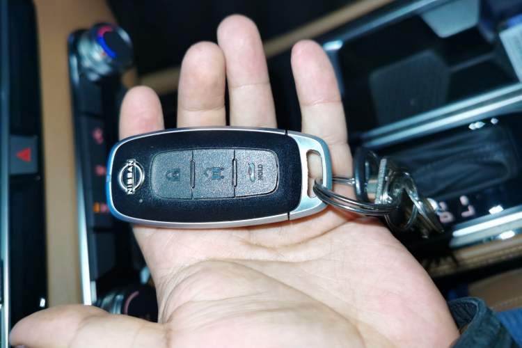 Used Nissan Teana 2024 2.0L XE Genuine Edition Vehicle Key