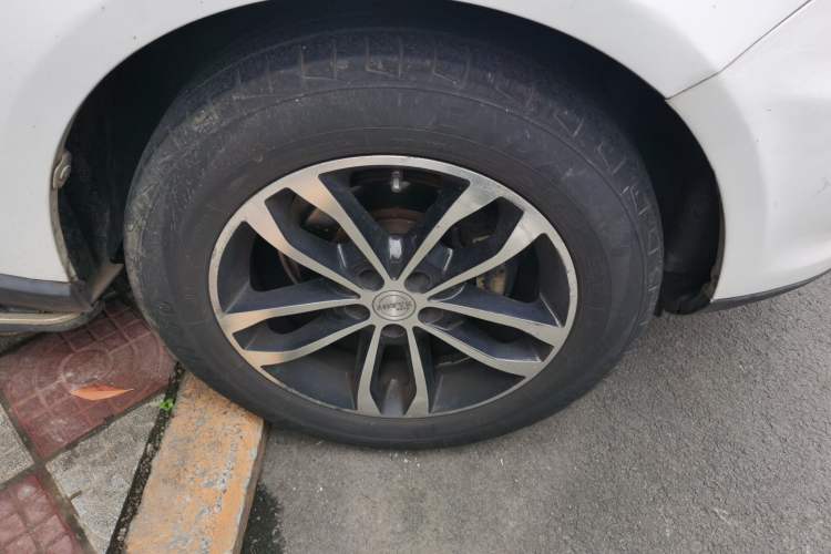 Used Zotye T600 2015 2.0T DCT Prestige Edition
