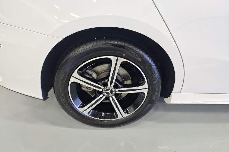 Used Mercedes-Benz A-Class 2024 Updated A 200 L Fashion Version
