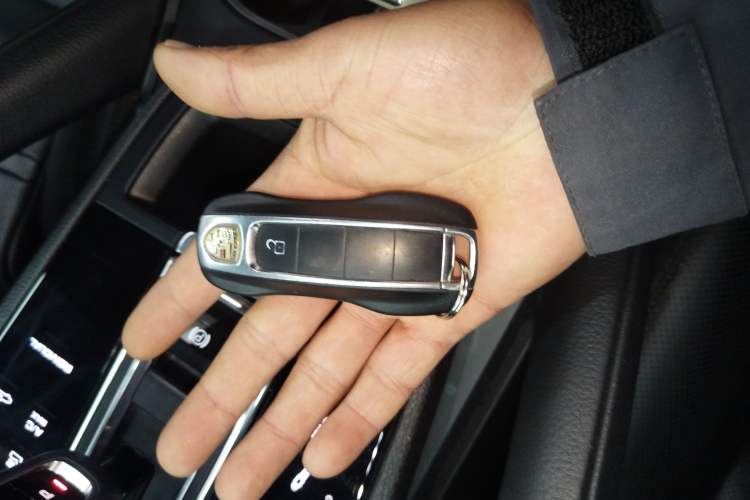 Used Porsche Cayenne E-Hybrid 2020 Cayenne E-Hybrid 2.0T
