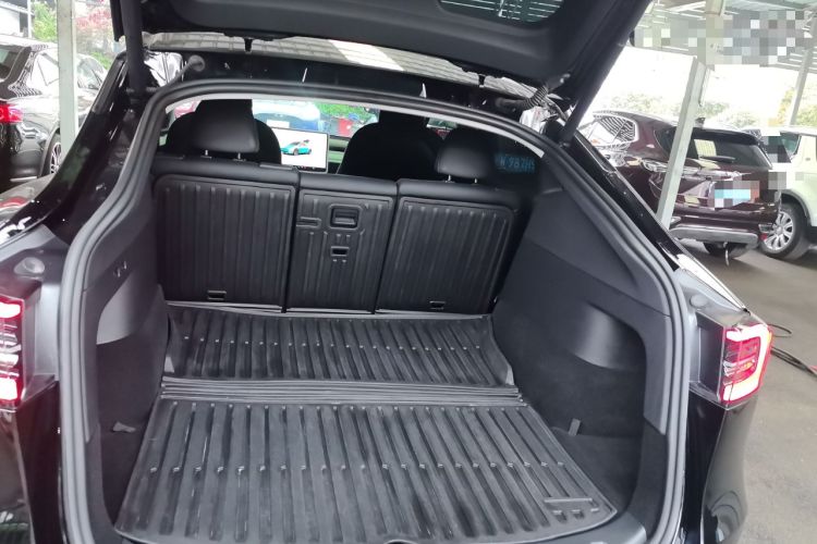 Used Tesla Model Y 2023 Rear-Wheel-Drive Version