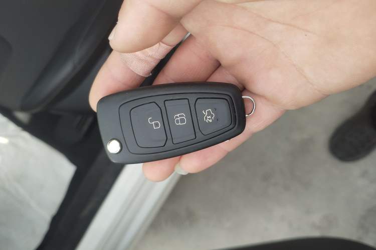 Used Ford Focus 2012 Hatchback 2.0L Automatic Luxury Sport Model
