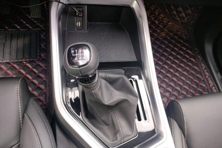 Used Wuling Jiachen 2022 1.5T Manual Comfort & Dynamic Version
