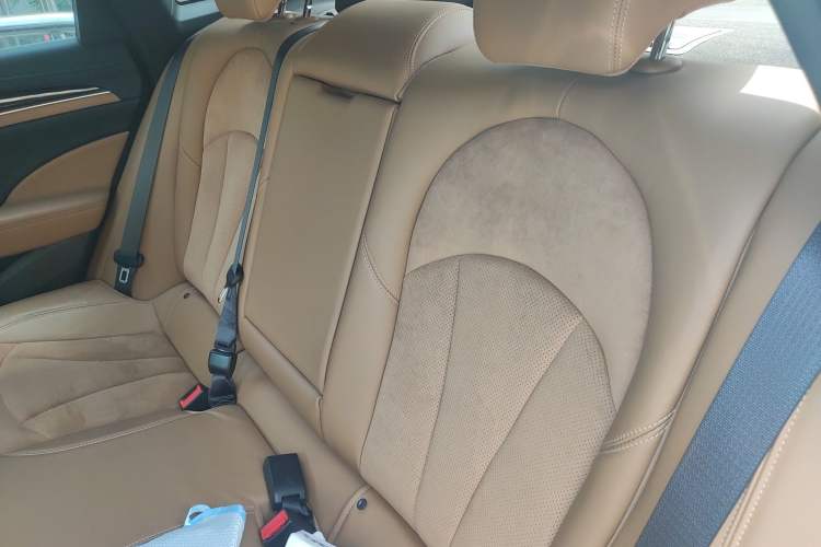 Used Buick LaCrosse 2018 28T Elite Edition Left Rear Seat