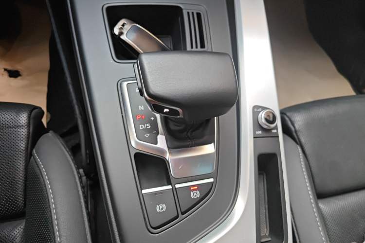 Used Audi A4L 2020 40 TFSI Fashion Dynamic Model