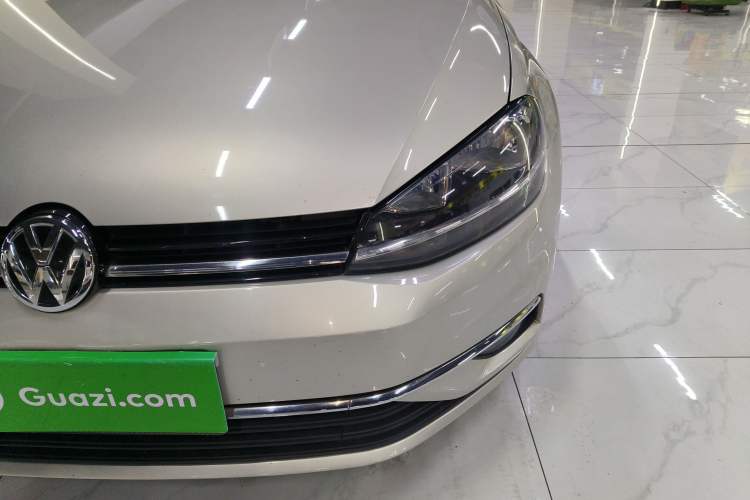 Used Volkswagen Golf 2018 230TSI Automatic Luxury Version