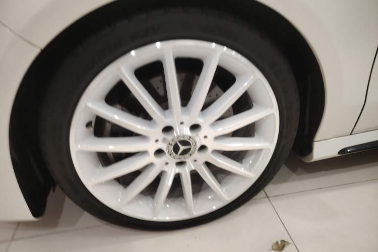 Used Mercedes-Benz CLA 2017 CLA 220 4MATIC Polar Limited Edition Exterior 2