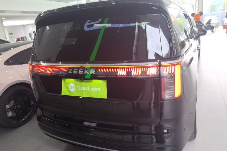Used Zeekr 009 2022 WE Edition
