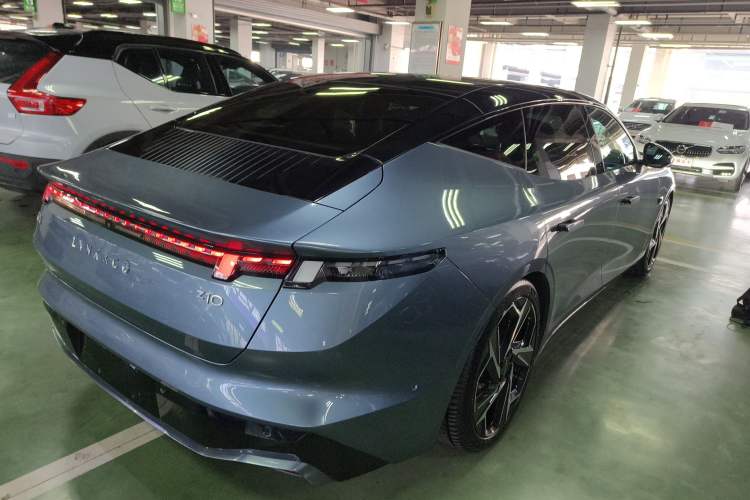 Used Lynk & Co Z10 2025 95 kWh 702 km All-Wheel Drive Intelligent Driving Ultra