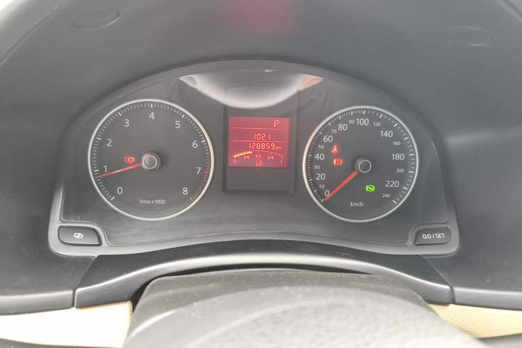 Used Volkswagen Bora 2012 1.6L Automatic Fashion Edition
