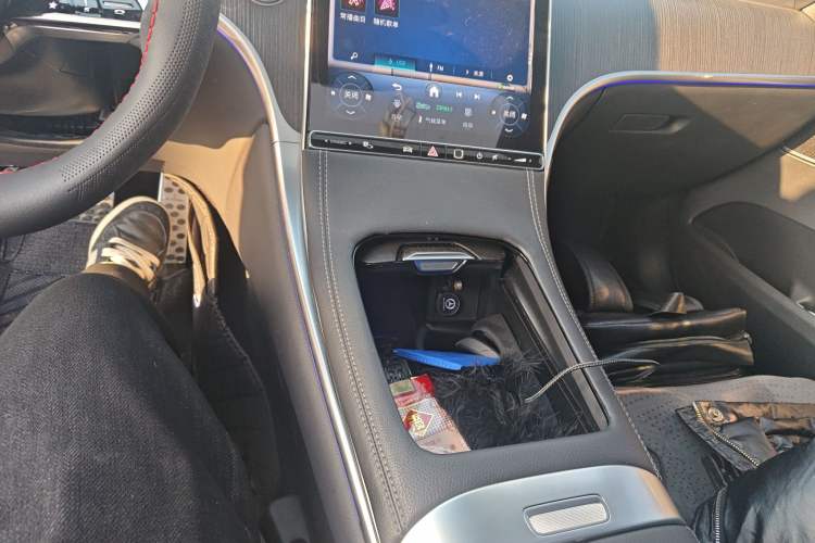 Used Mercedes-Benz GLC 2025 GLC 260 L 4MATIC Luxury Model
