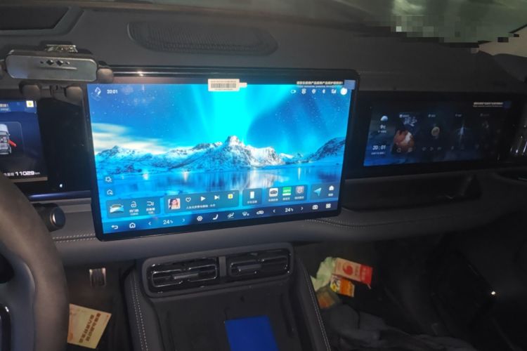 Used Formula Leopard 5 2023 Navigator Edition Audio And AC Panel