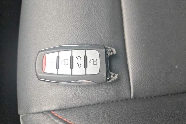 Used Haval M6 2018 1.5T Manual Two-Wheel Drive Elite Model Interior 1