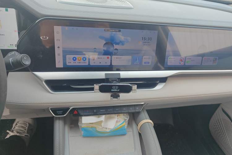 Used Geely Auto Monjaro L Intelligent Engine 2024 1.5T Tiangong Edition Audio And AC Panel