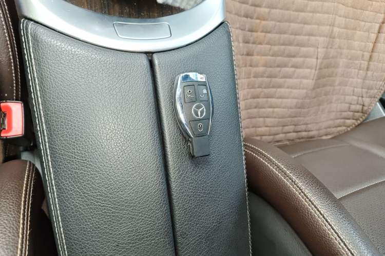 Used Mercedes-Benz GLC 2017 GLC 260 4MATIC Luxury Model