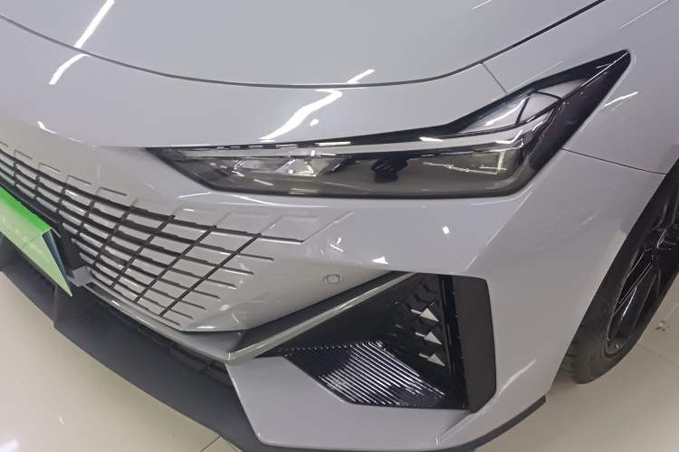 Used CHANGAN UNI-V 2022 1.5T Prestige Version