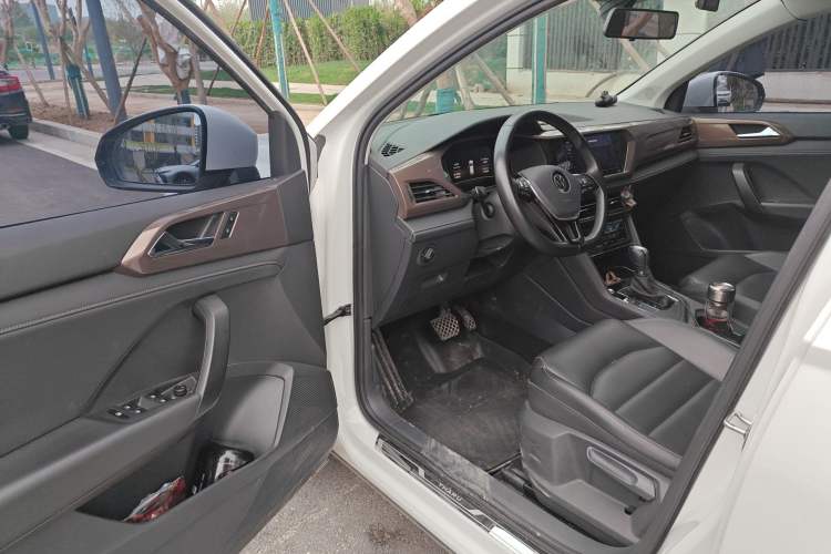 Used Volkswagen Tharu 2022 280TSI Two-Wheel Drive Comfort Edition Driver Seat