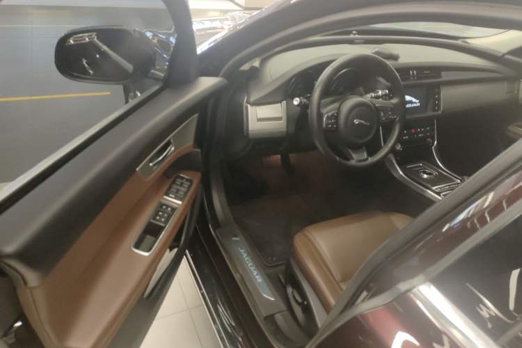 Used Jaguar XFL 2017 XFL 2.0T 240PS Luxury Edition