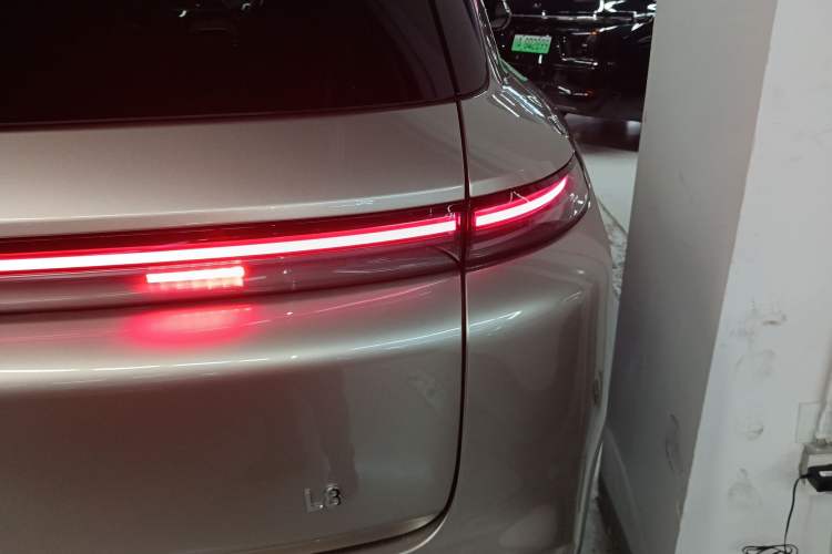 Used Li Auto L8 2024 Ultra Model