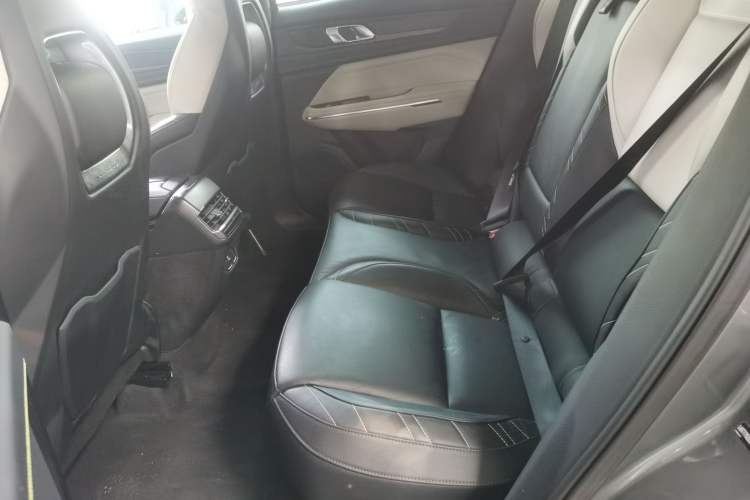 Used Lynk & Co 05 2020 2.0TD Two-Wheel Drive Shine Halo
