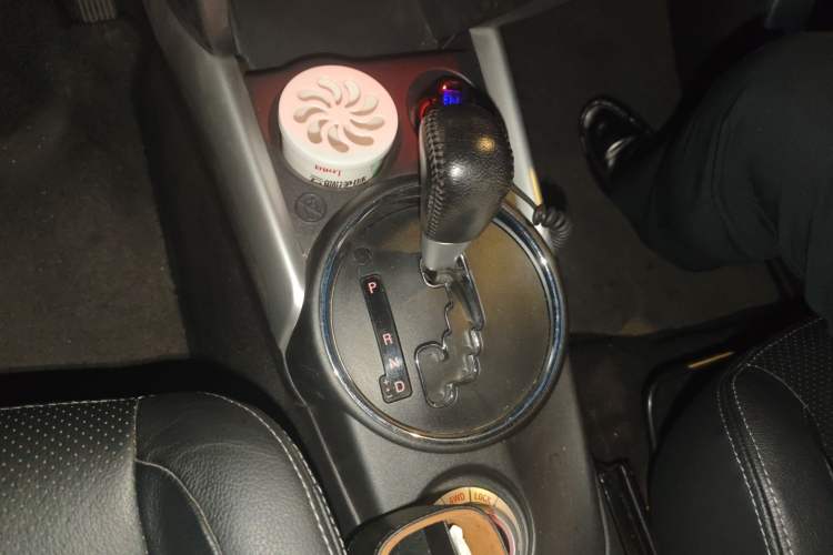 Used Mitsubishi ASX 2013 2.0L CVT 4x4 Flagship Edition Gear Lever