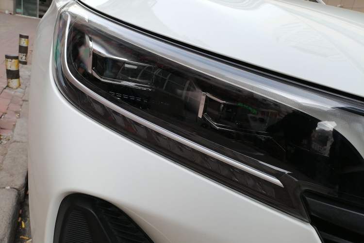 Used GAC Trumpchi GS4 2020 270T Automatic Elite Tech Edition Right Front Headlight