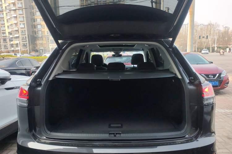 Used Volkswagen Tayron GTE Plug-in Hybrid 2023 280TSI Luxury Plus Advanced Edition Trunk