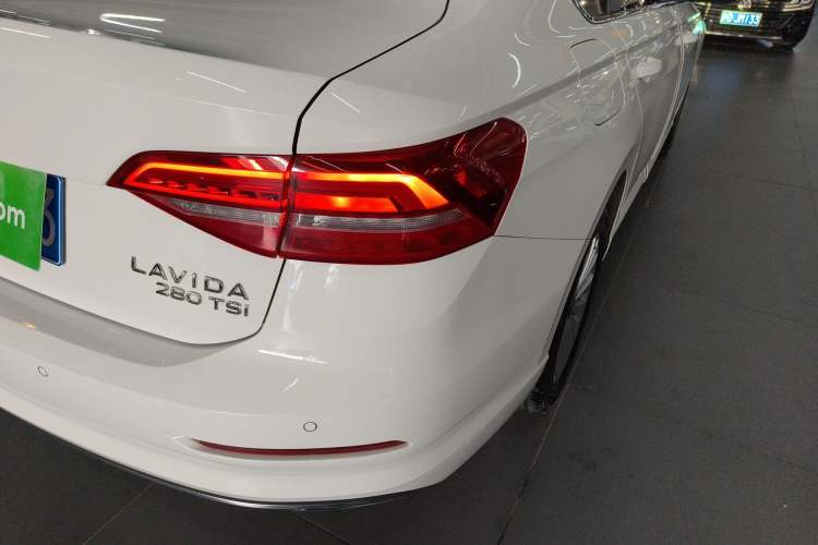 Used Volkswagen Lavida 2021 280TSI DSG Comfort Edition
