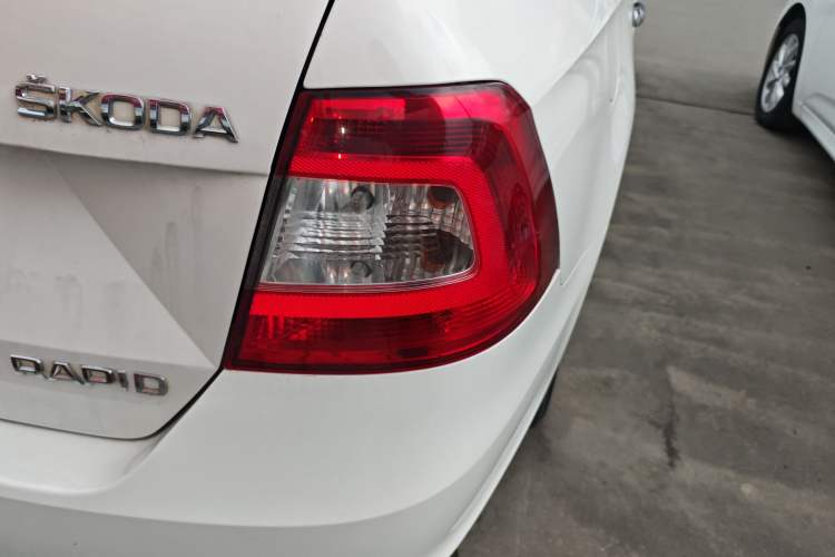 Used Skoda Rapid 2016 1.4L Manual Front-Wheel Drive Model