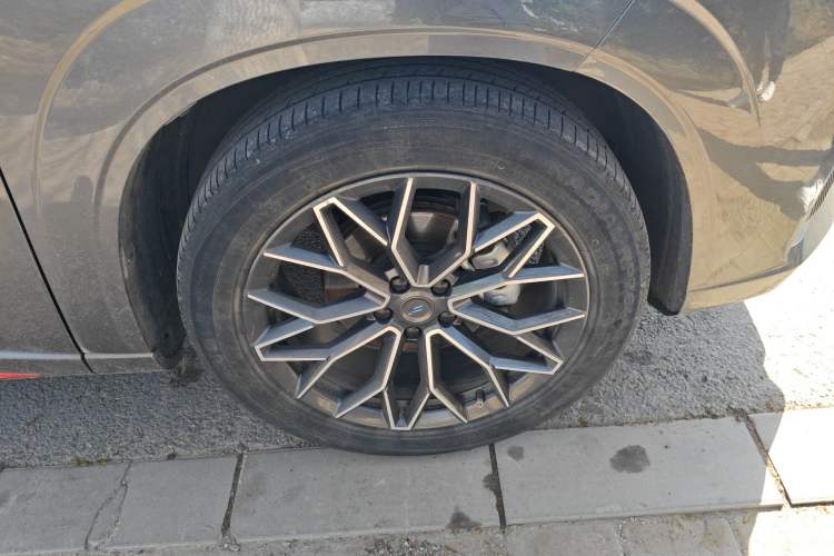 Used CHANGAN OSHAN Z6 2022 Blue Whale 1.5T DCT Smart Edition Exterior 4