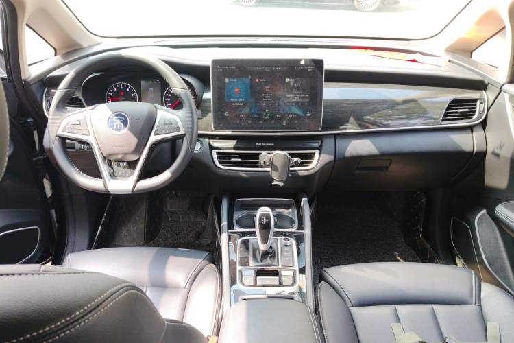 Used BYD Song MAX 2019 1.5T Automatic SmartConnect ZhiLian RuiDong Edition with 6 Seats China VI Standard
