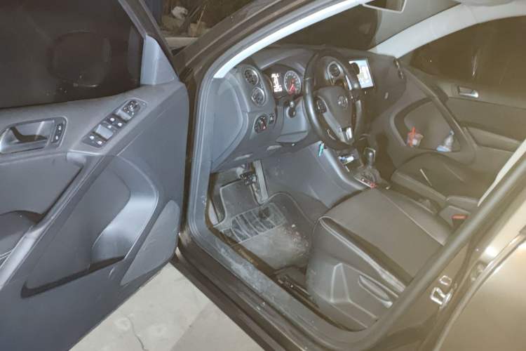 Used Volkswagen Tiguan L 2016 280TSI Automatic Two-Wheel-Drive Silk Road Style Edition