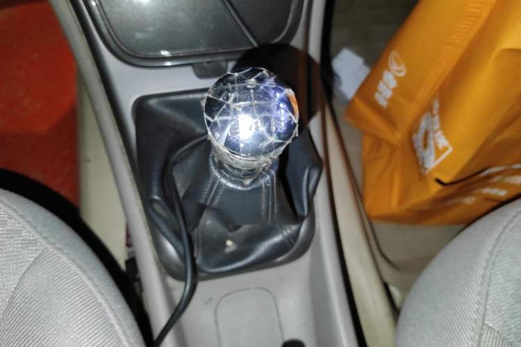 Used Citroen Elysee 2012 Sedan 1.6L Manual Tech Model CNG Gear Lever