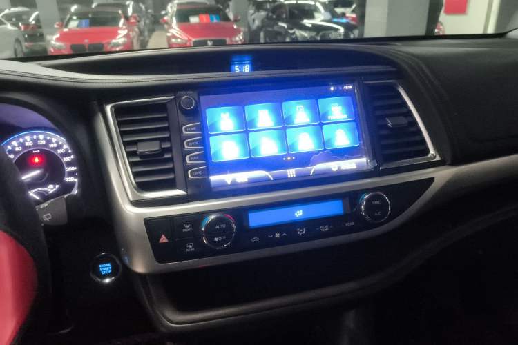 Used Toyota Highlander 2018 2.0T Four-Wheel Drive Luxury Version 7 Seats China VI Standard