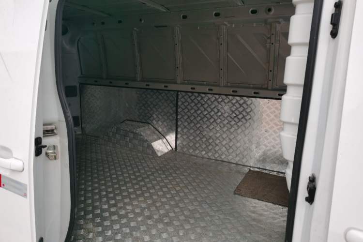 Used Wuling Yangguang 2024 300km Comfort Version with Sealed Windows 60kW
