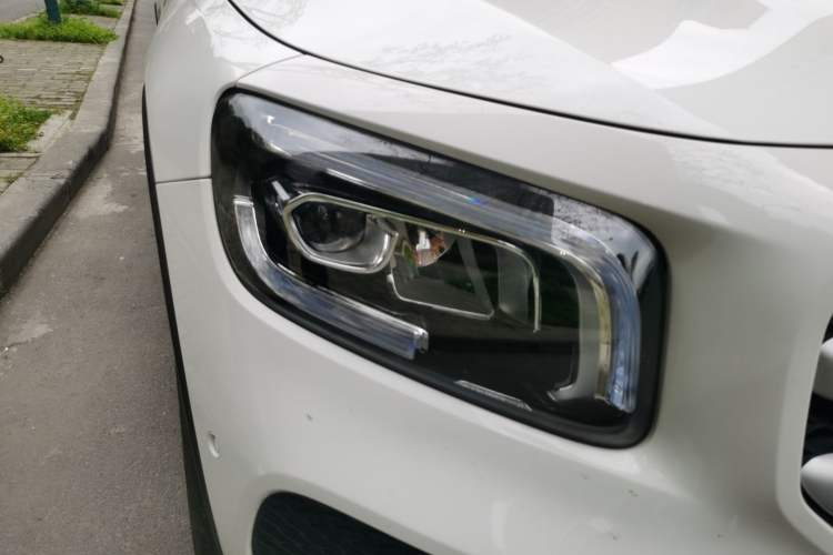 Used Mercedes-Benz GLB 2022 Updated GLB 200 Fashion Edition Right Front Headlight