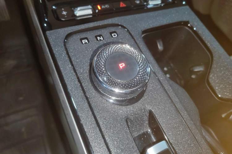 Used Wuling Xingguang 2024 Co-Creation Edition 510 Advanced Model
