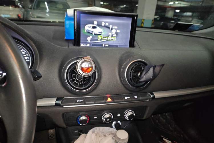 Used Audi A3 2018 30th Anniversary Edition Sportback 35 TFSI Ambition Model
