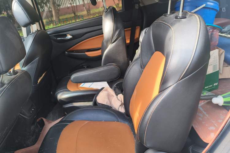 Used Wuling Hongguang S3 2018 1.5L Manual Luxury Model China V Standard