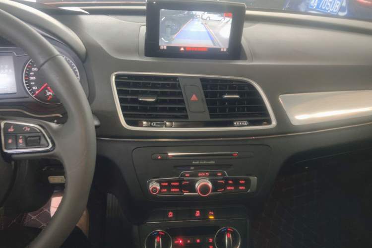 Used Audi Q3 2018 30th Anniversary Edition 30 TFSI Fashion Model
