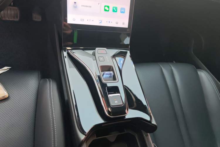 Used Dongfeng Aeolus Mage 2023 DH-i 1.5T Prestige Edition
