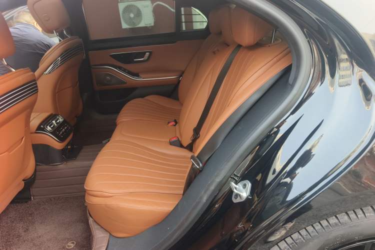 Used Mercedes-Benz S-Class 2022 S 400 L Business Model Left Rear Seat