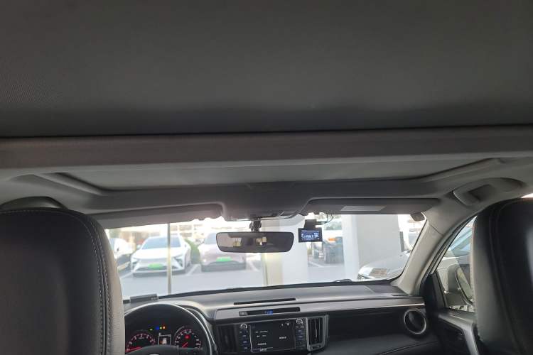 Used Toyota RAV4 2016 2.5L Automatic 4x4 Elite Edition